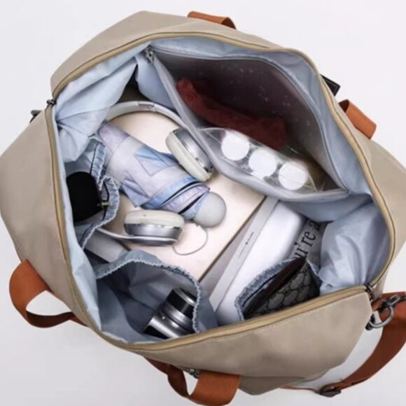 NEW! Duffle Bag Travel Handbag Gym Bag Weekender Carry On Overnight Bags - Picture 5 of 12